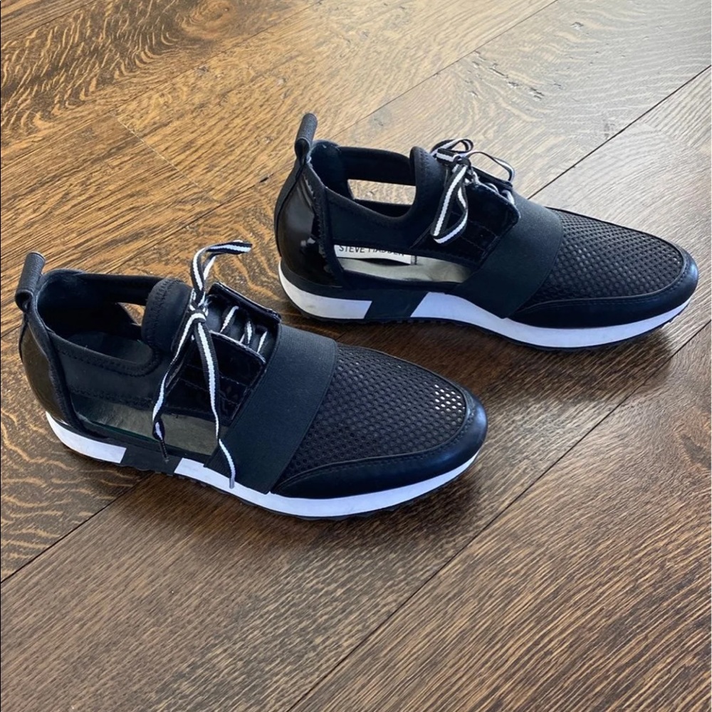 Steve Madden Sneakers